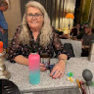 Meet your Posher, Teri